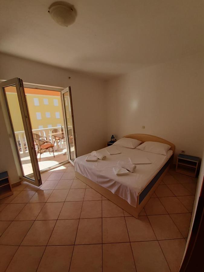 House Vida Goraleks Hotel Baska Voda Bagian luar foto