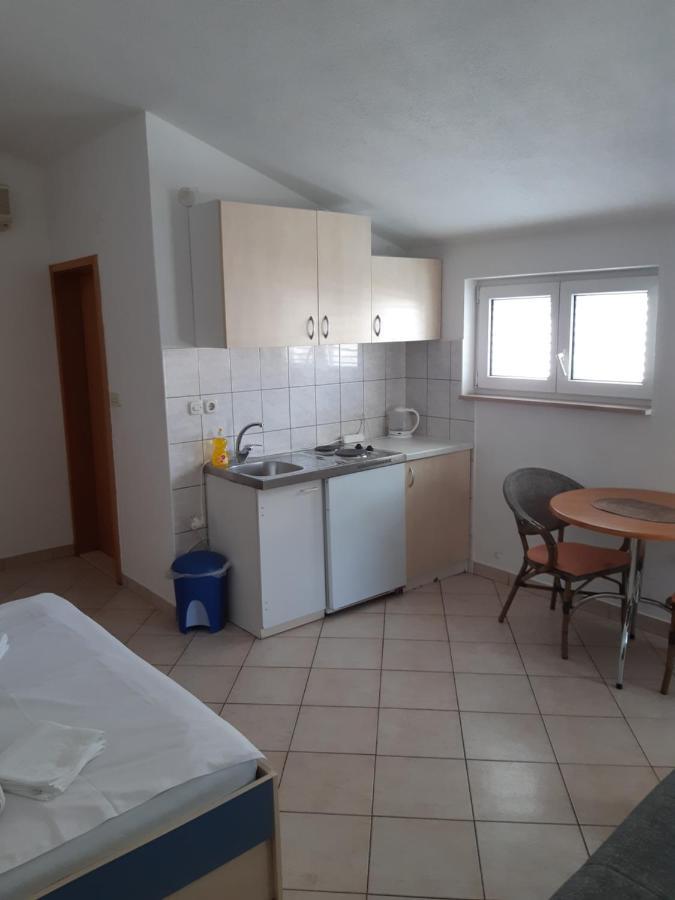 House Vida Goraleks Hotel Baska Voda Bagian luar foto