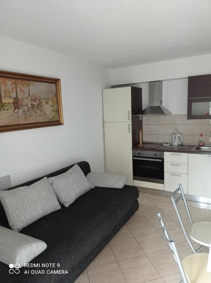 House Vida Goraleks Hotel Baska Voda Bagian luar foto