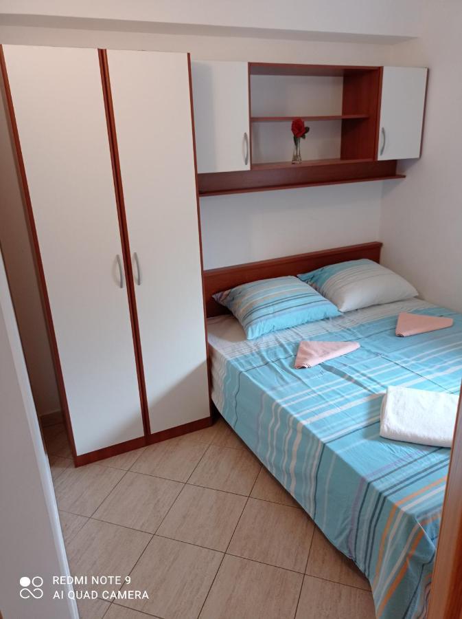 House Vida Goraleks Hotel Baska Voda Bagian luar foto